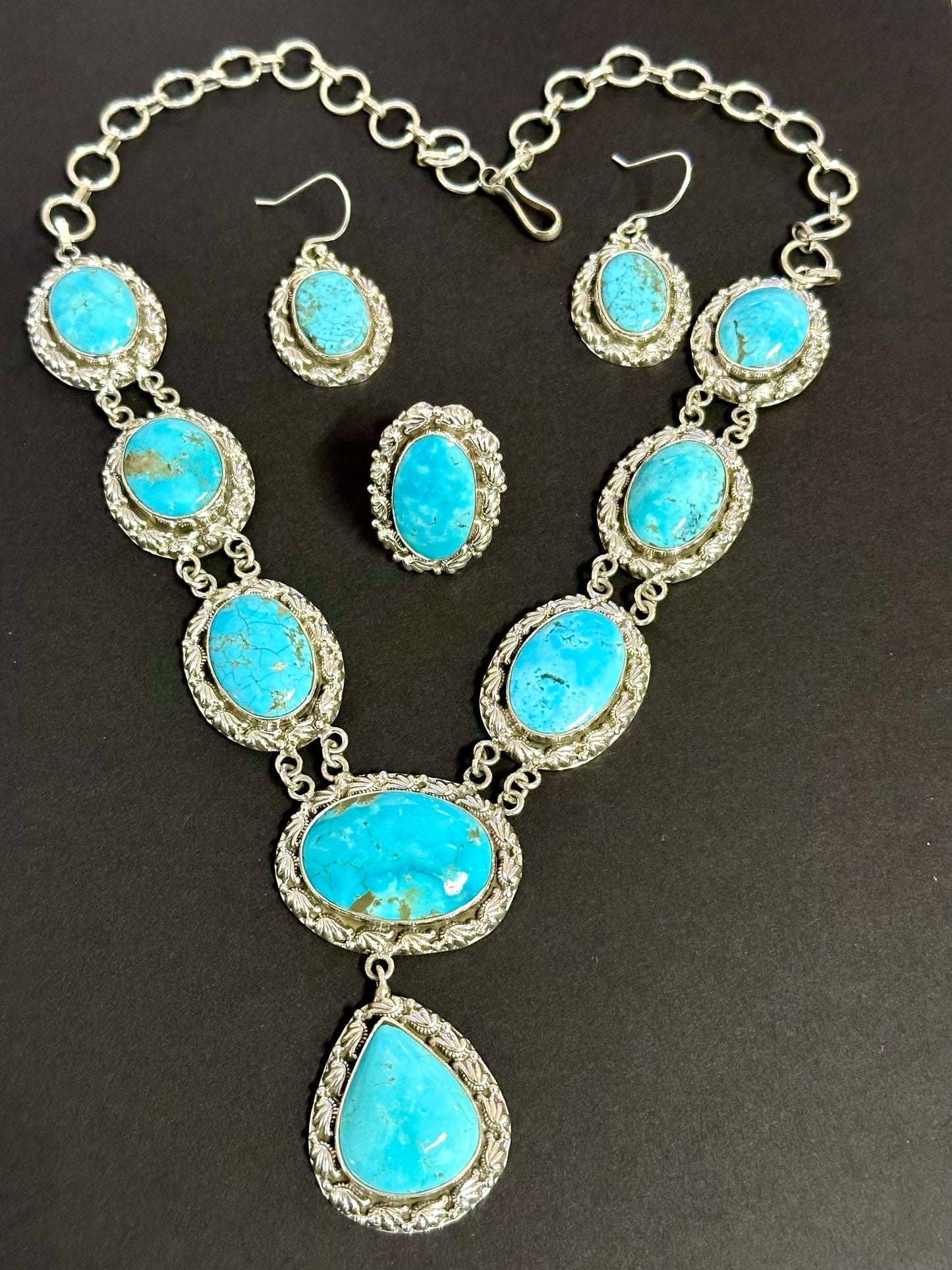 Turqouise set in sterling silver with adjustable ring and bracelet