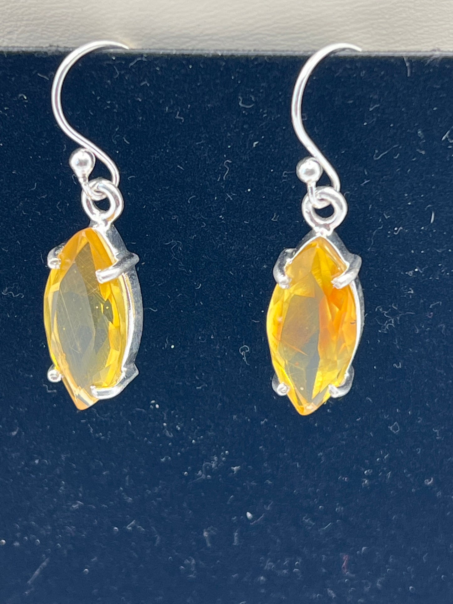 Amber earring in sterling silver