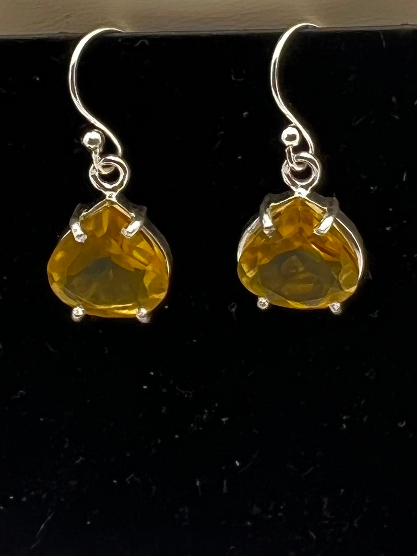 Amber earring in sterling silver