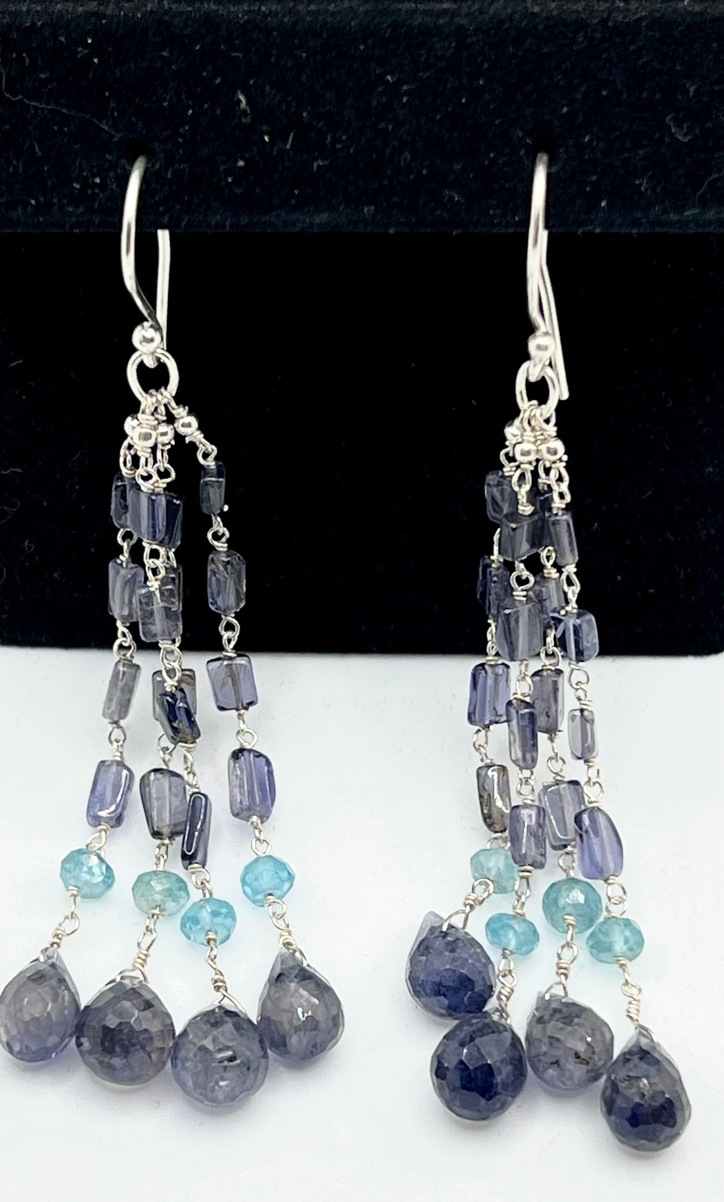 Sterling silver earring in Beads